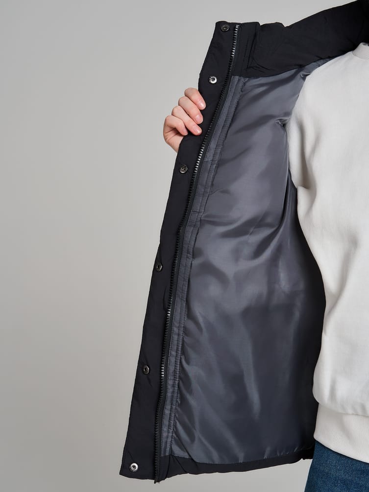 Жилет демисезонный на синтепоне