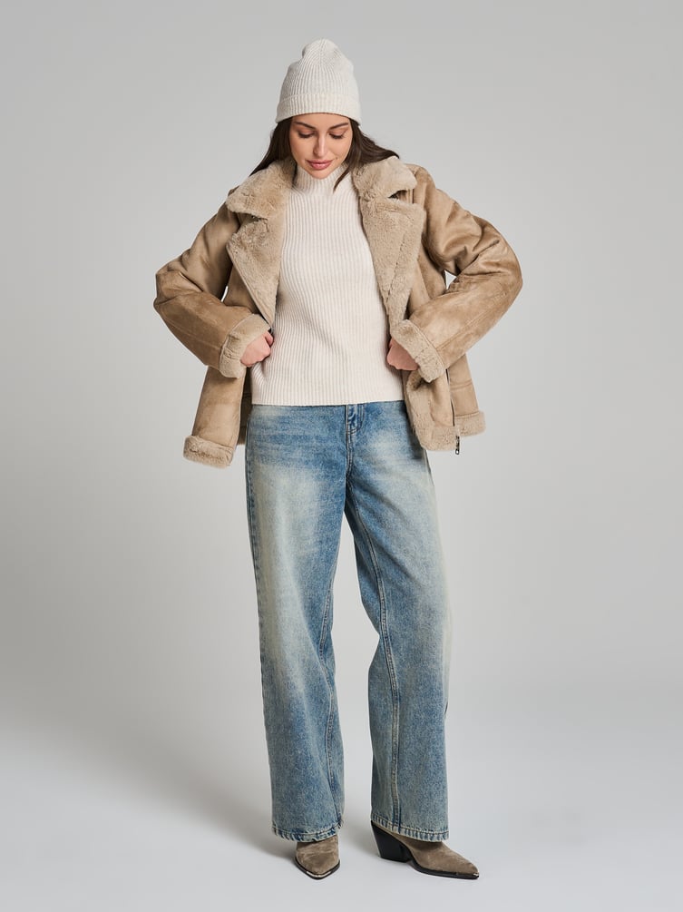 Свитер вязаный теплый