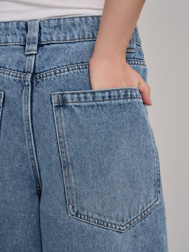 Джинсы багги широкие с вареным эффектом