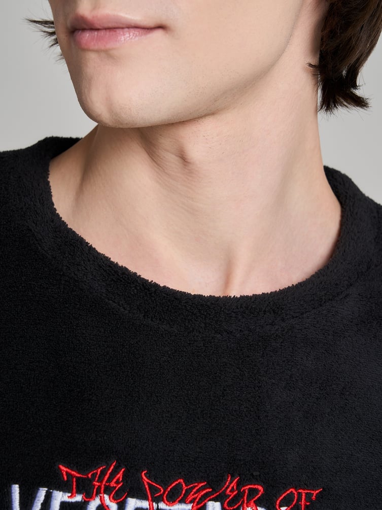 Пижама плюшевая с вышивкой и брюками