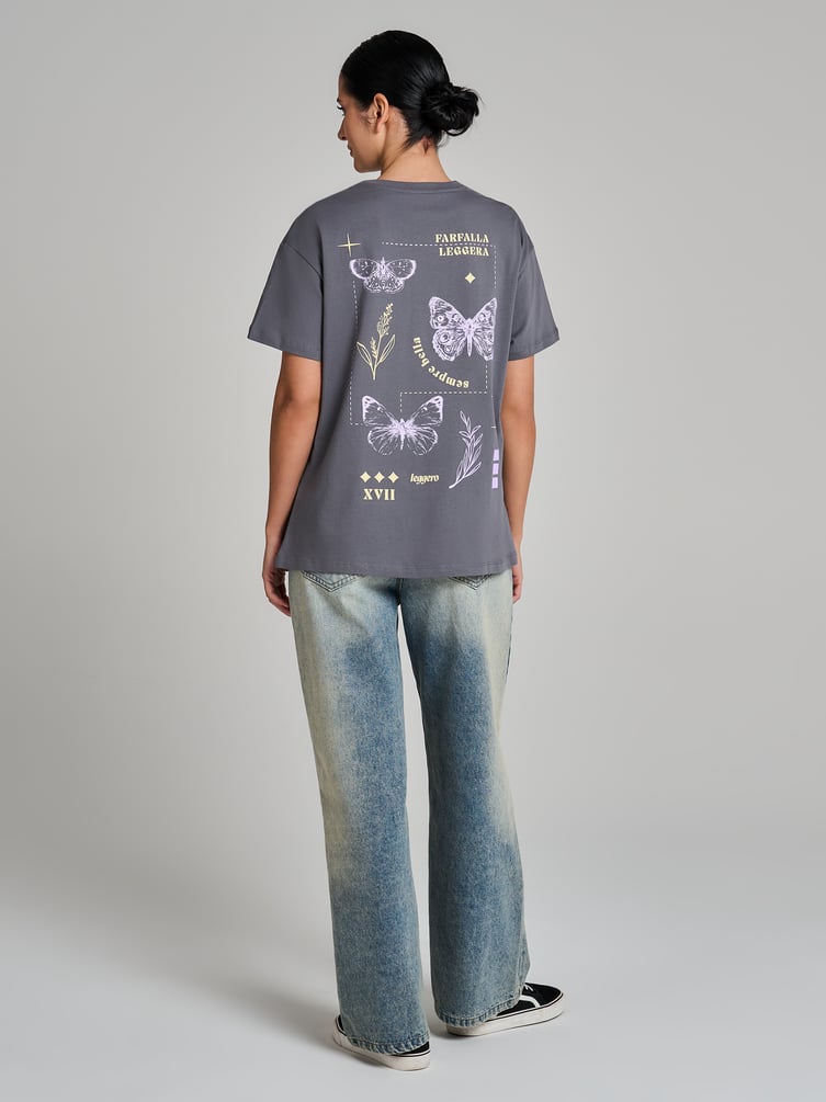 Футболка с принтом бабочек на спине