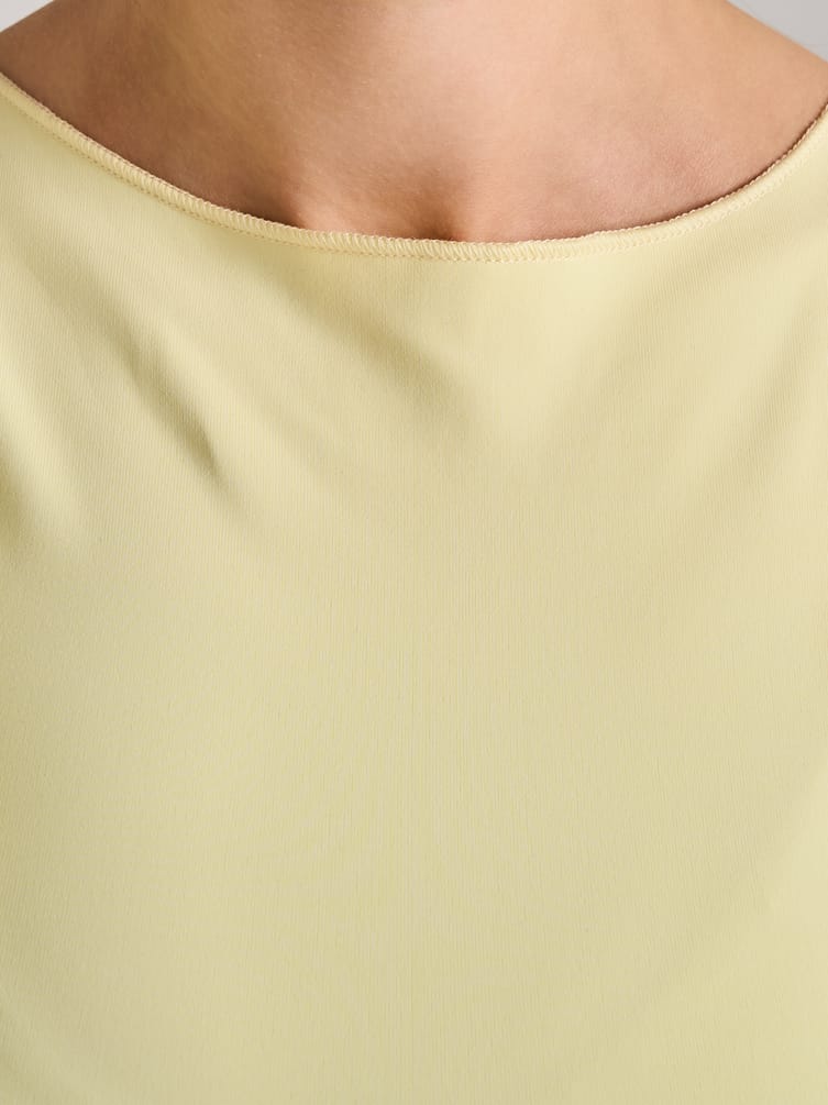 Топ короткий с воланами