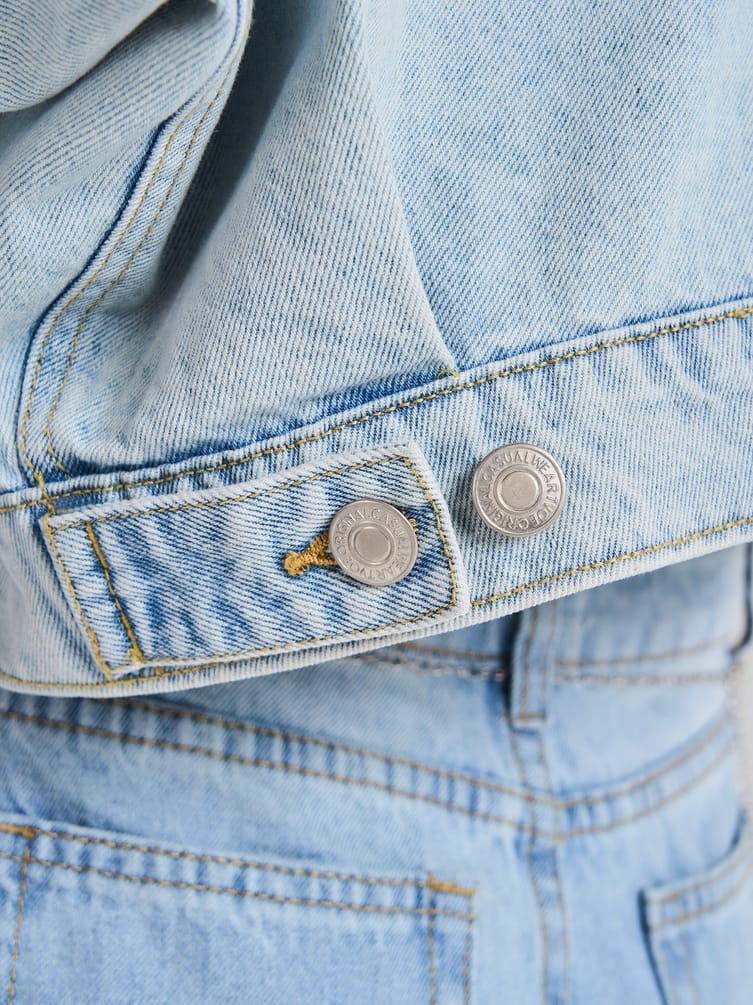 Куртка джинсовая оверсайз укороченная