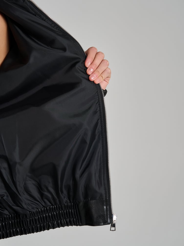 Куртка кожаная бомбер