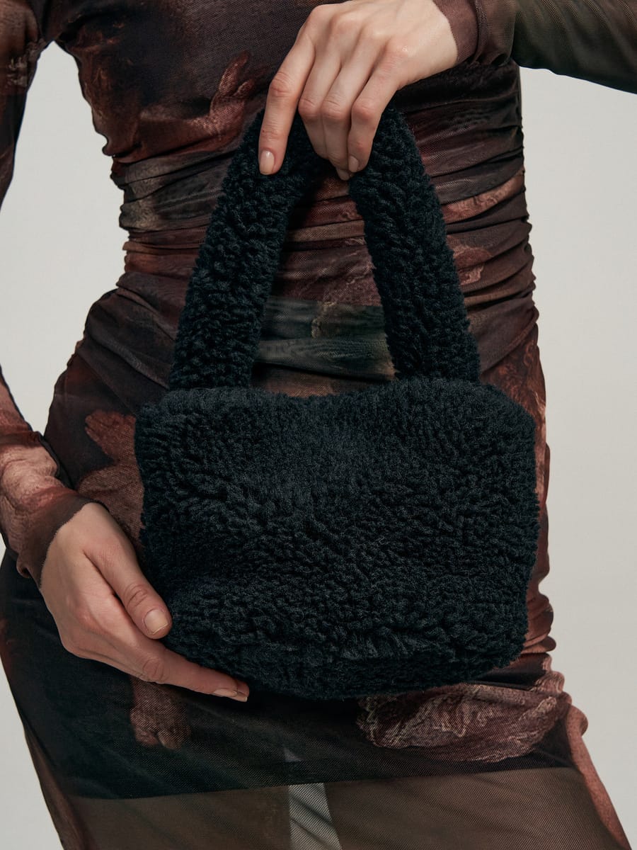 Меховая сумка