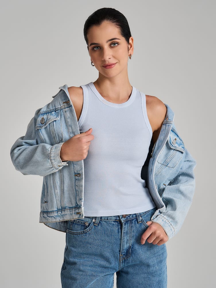 Майка на широких бретелях с вареным эффектом