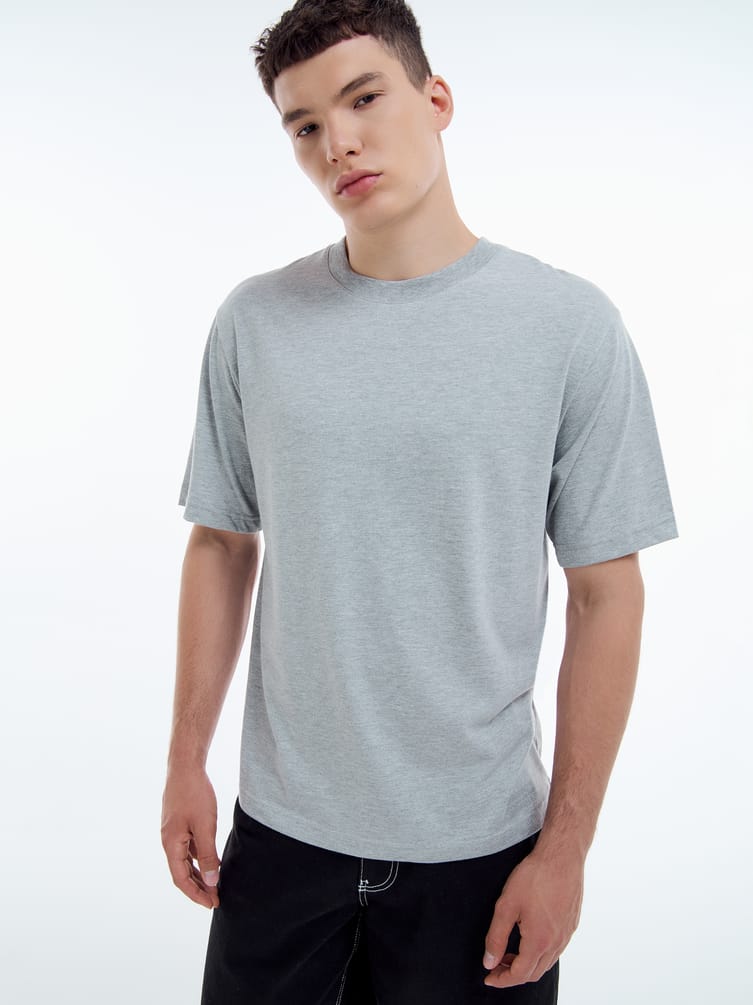 Однотонная хлопковая футболка