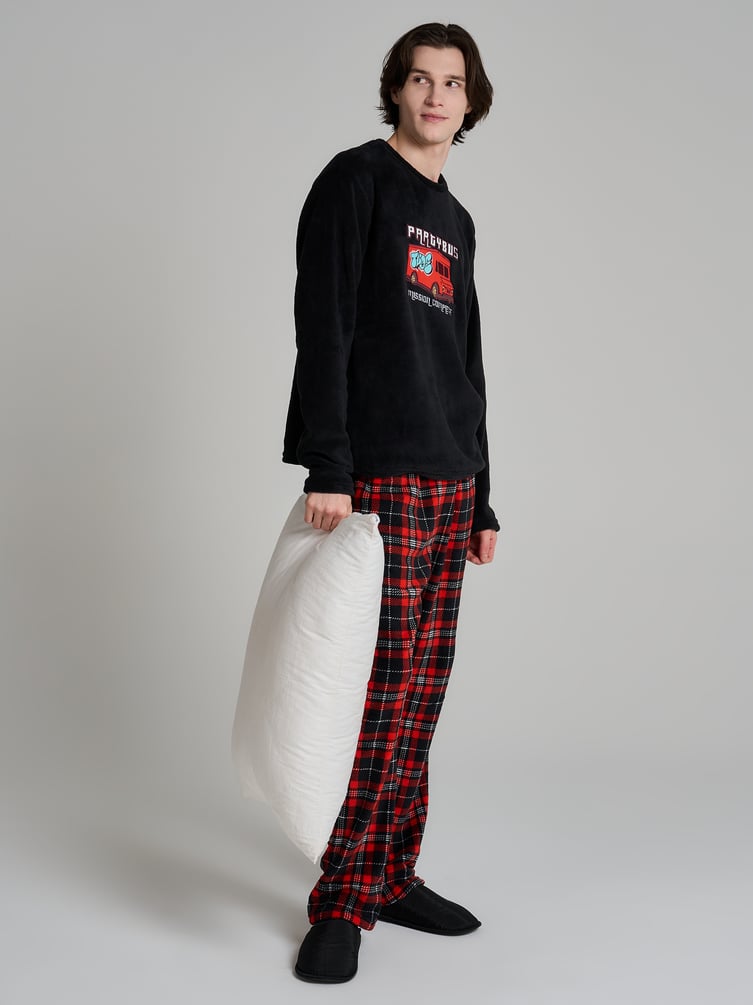 Пижама плюшевая с вышивкой и штанами