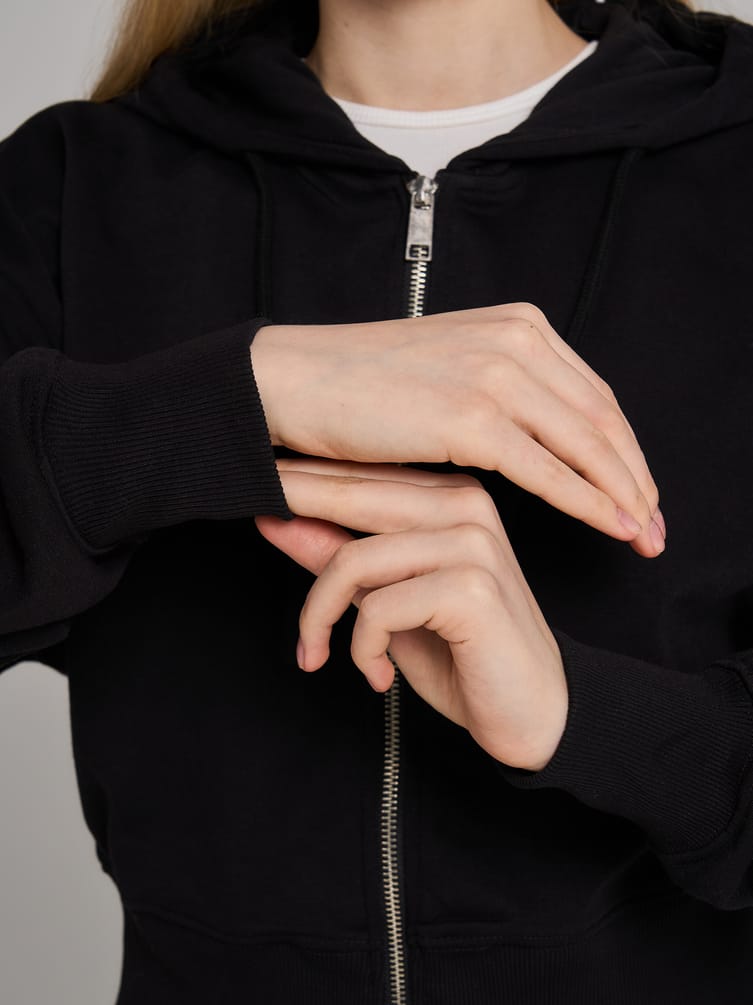 Укороченная толстовка с капюшоном