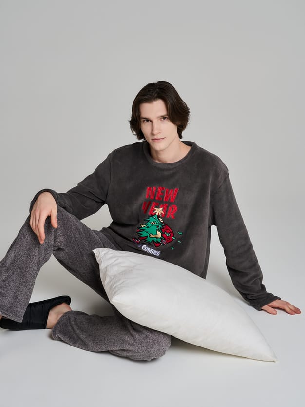 Пижама плюшевая новогодняя с брюками