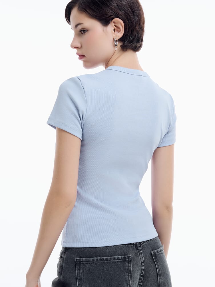 Футболка облегающая в рубчик