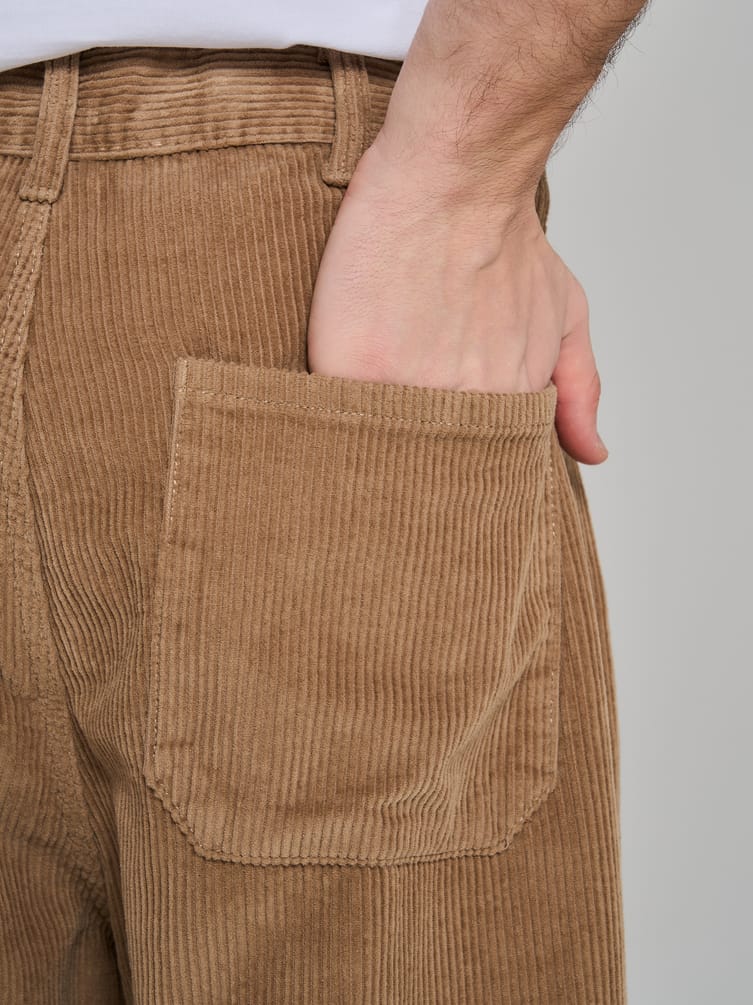 Вельветовые зауженные брюки