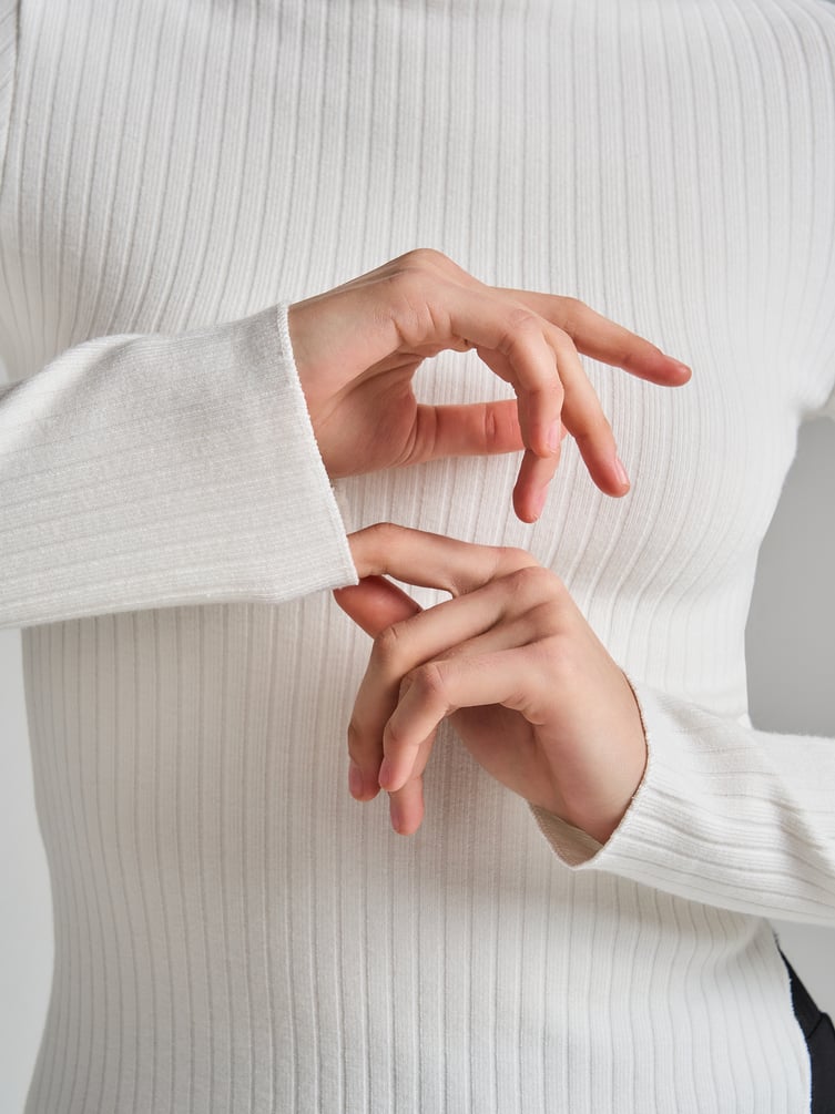 Лонгслив асимметричный в рубчик