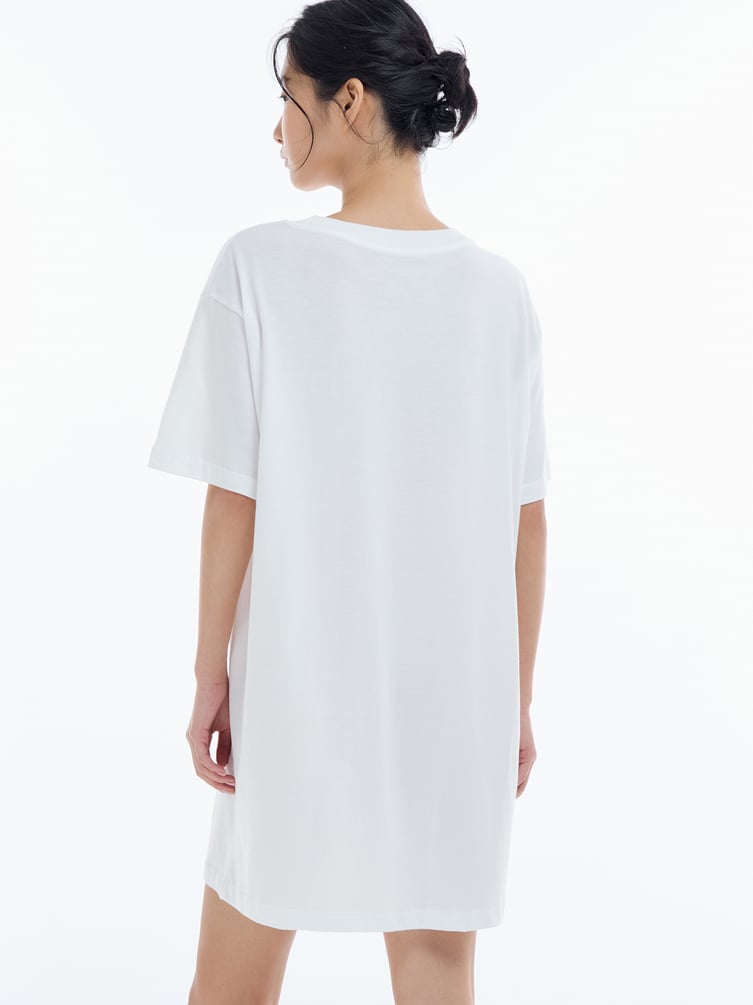 Ночная сорочка с надписью Sweet dreams in Paris