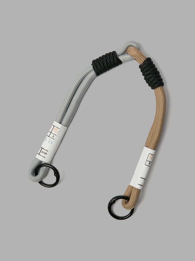 Брелок шнурок для телефона и ключей