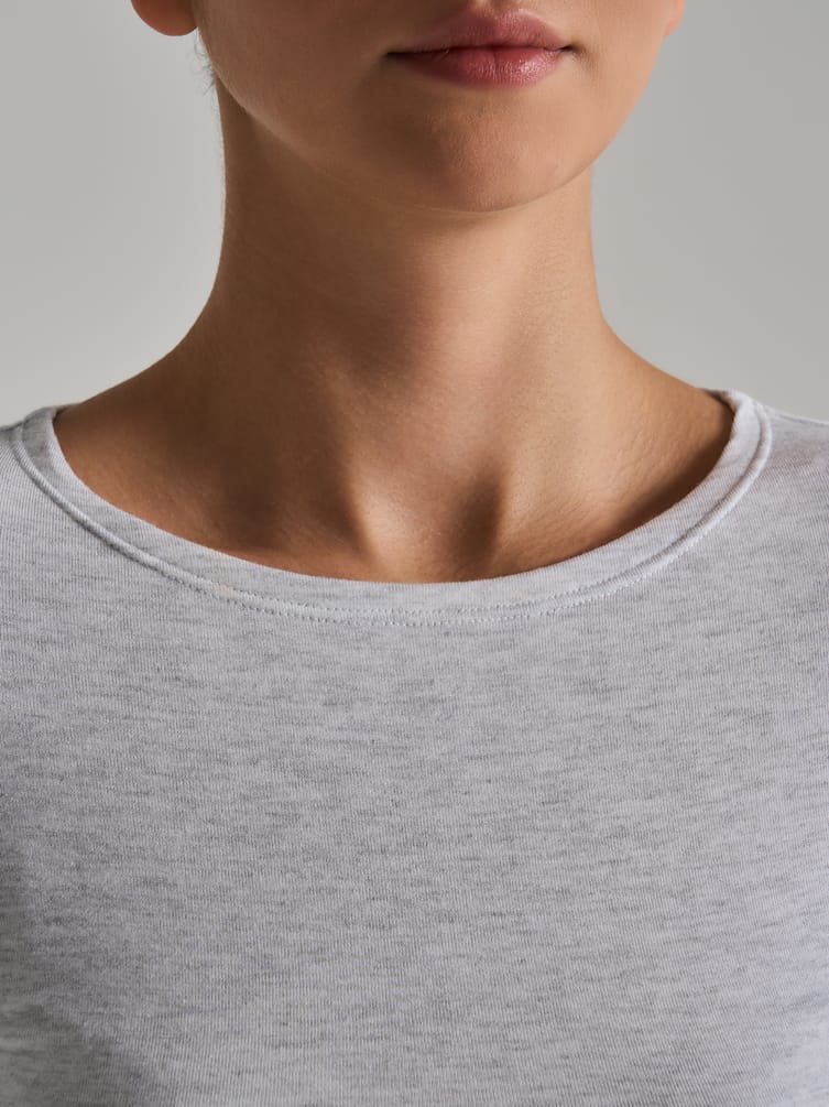 Пижама с кроп-топом и брюками