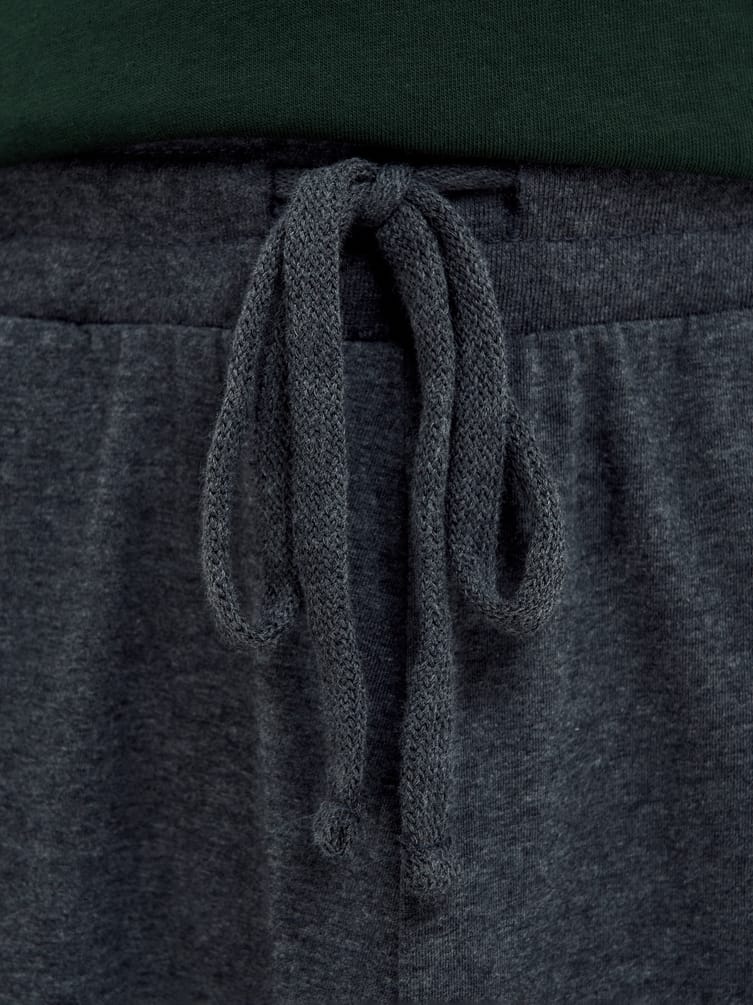 Пижама с футболкой и брюками