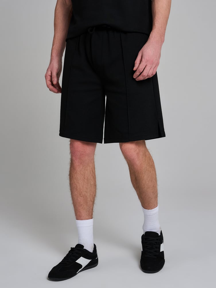 Шорты летние со стрелками