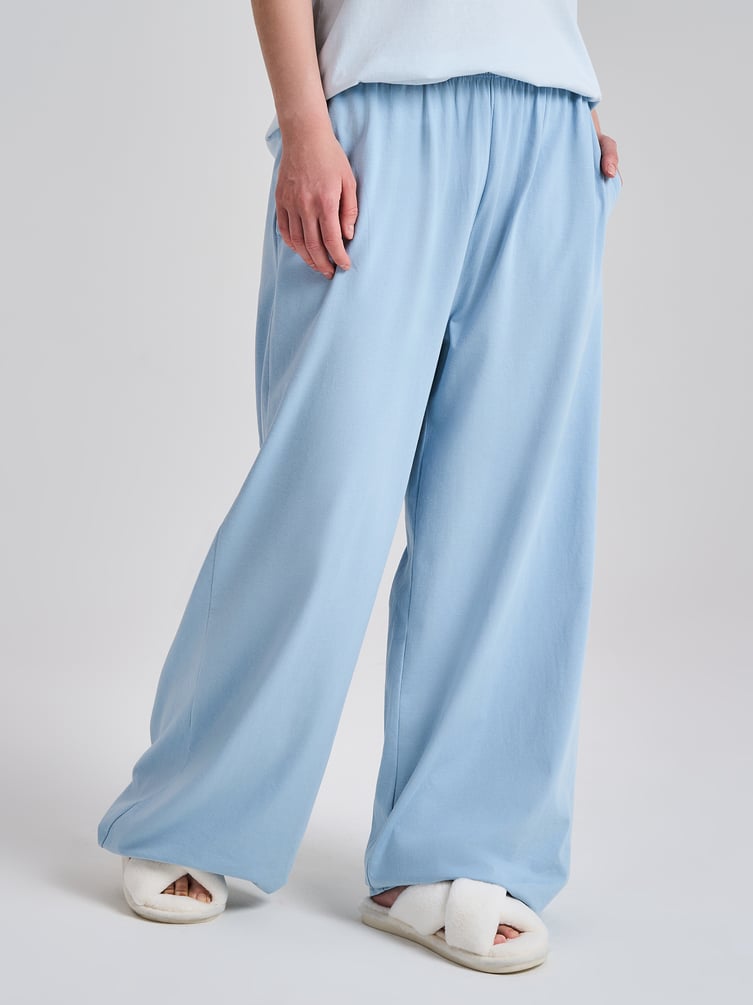 Пижама с принтом и брюками