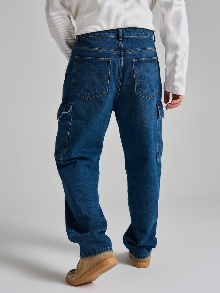 Зауженные джинсы карго