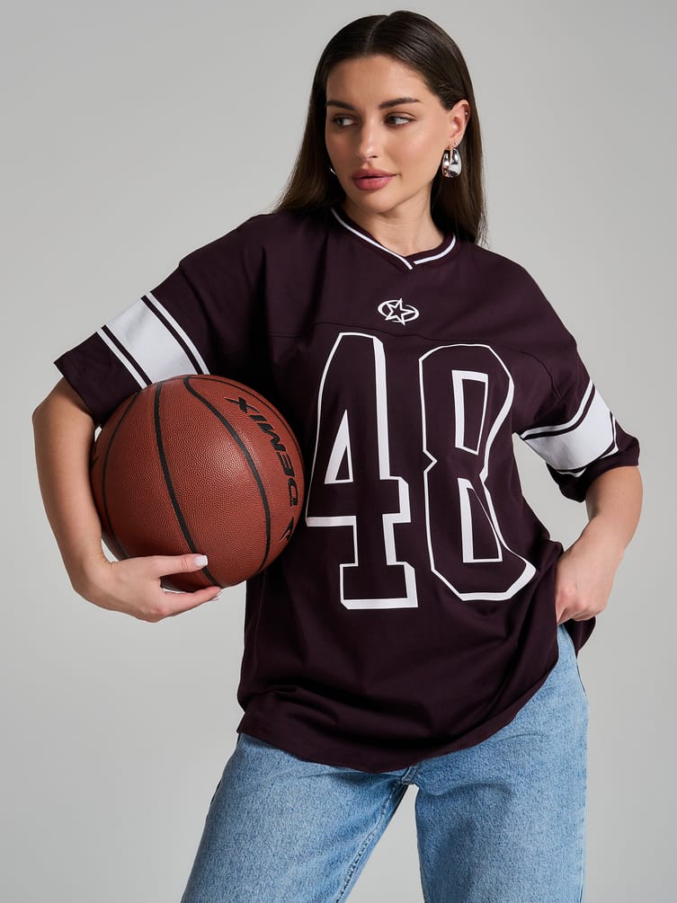 Спортивная футболка с надписью