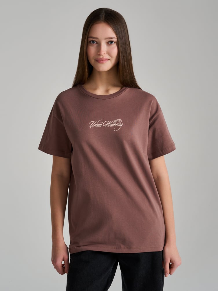 Футболка оверсайз с принтом на спине