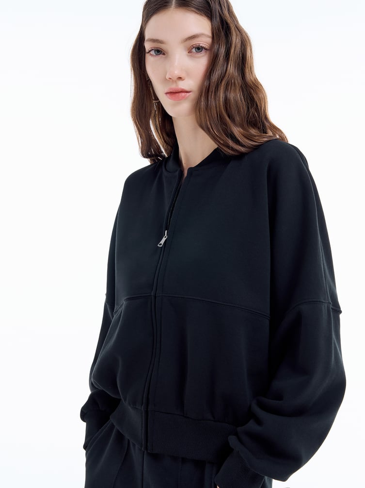 Утепленная толстовка бомбер с начесом