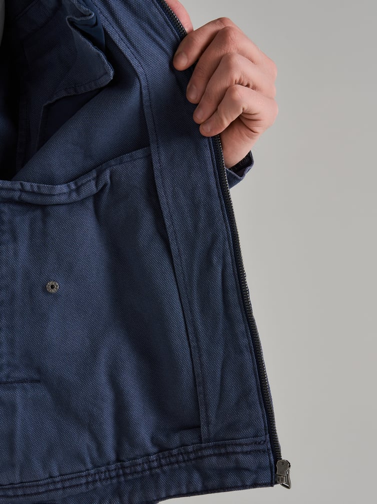 Джинсовая куртка