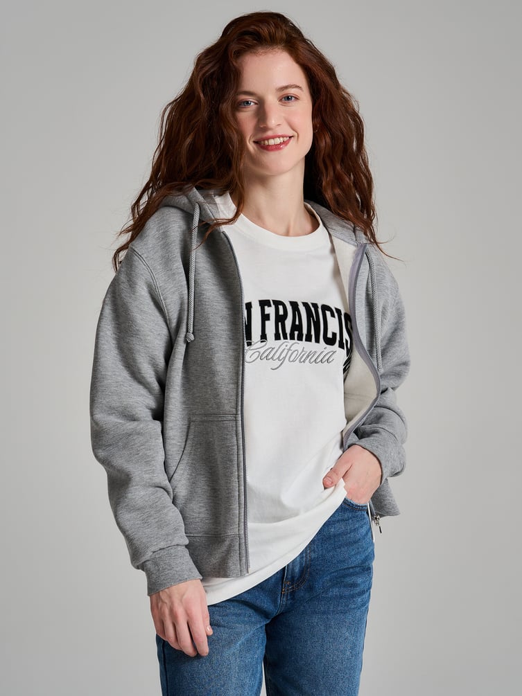 Хлопковая футболка оверсайз с вышивкой надписи