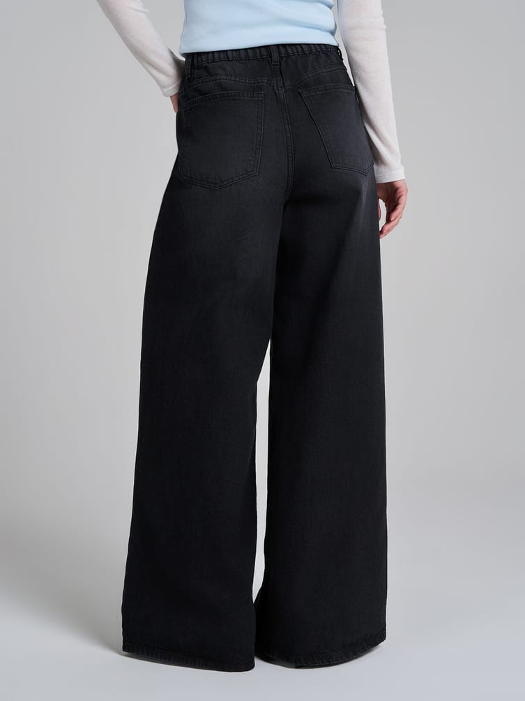 Джинсы широкие на резинке