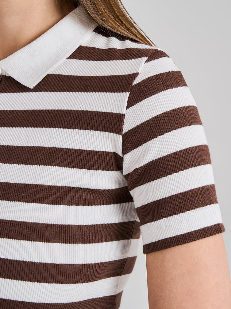 Футболка-поло в полоску