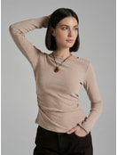 Лонгслив приталенный с драпировкой