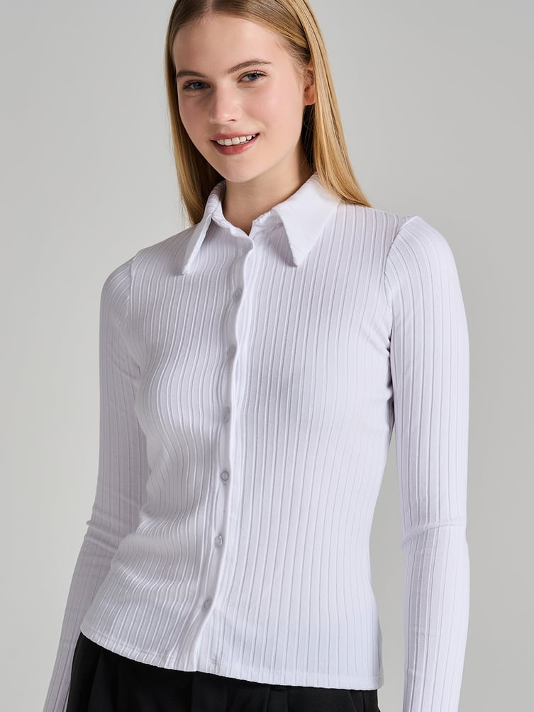 Кардиган в рубчик на пуговицах