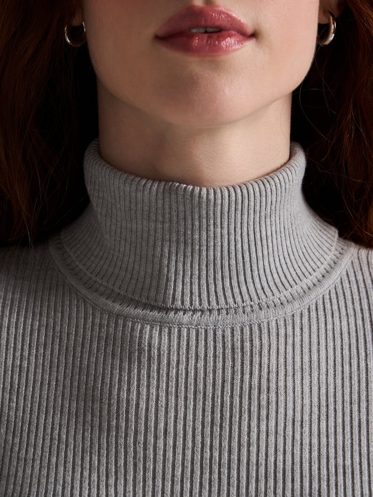 Водолазка лапша с высоким горлом