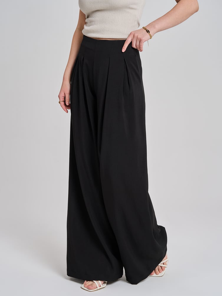 Брюки палаццо классические с защипами