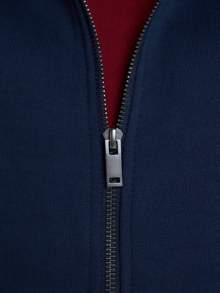 Толстовка с капюшоном