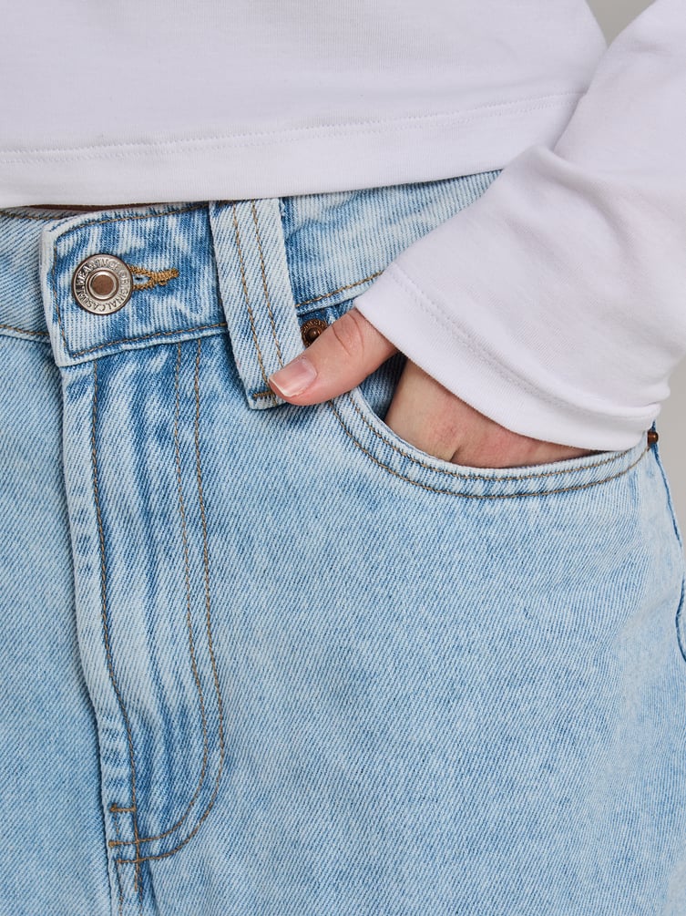 Джинсы багги широкие с вареным эффектом