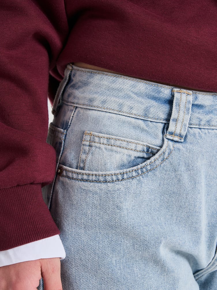 Джинсы баллоны со средней посадкой