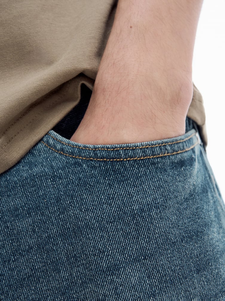 Широкие джинсы багги