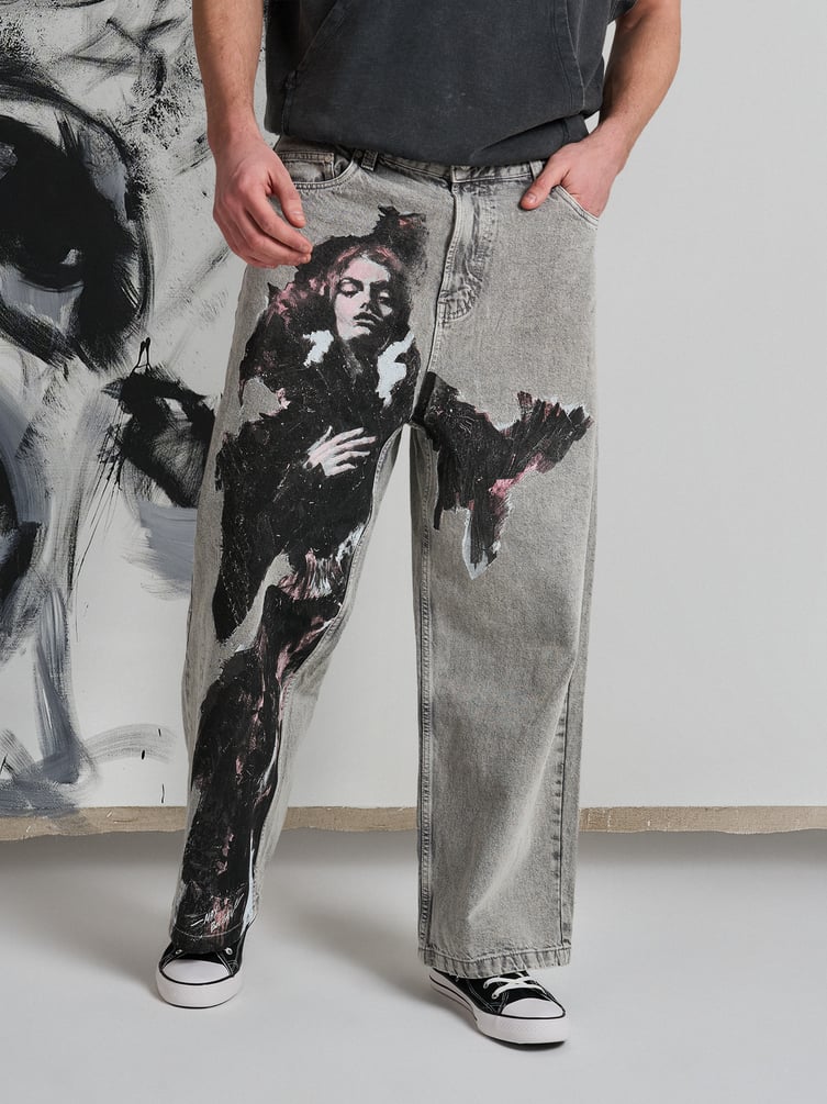 Джинсы широкие с принтом Макс Борисов