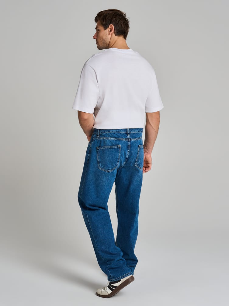 Широкие повседневные джинсы