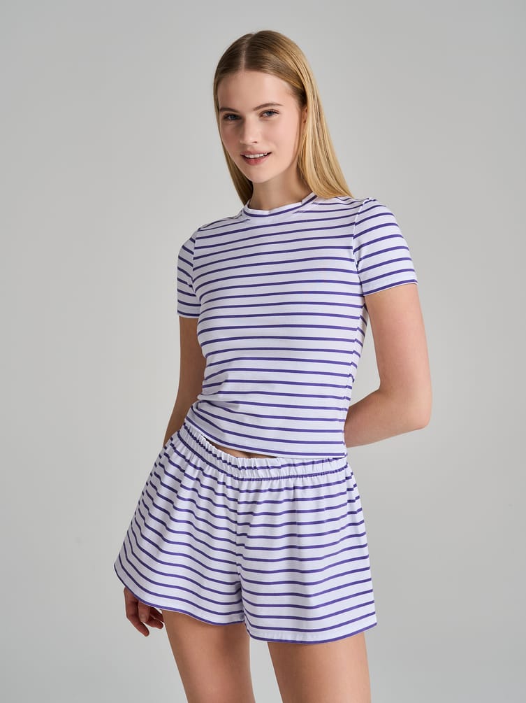 Полосатая пижама с шортами