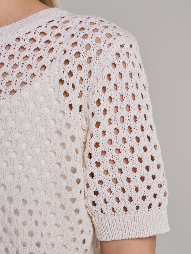 Джемпер ажурный вязаный с коротким рукавом