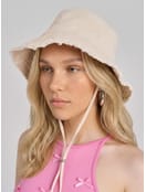 Панама с бахромой и завязками