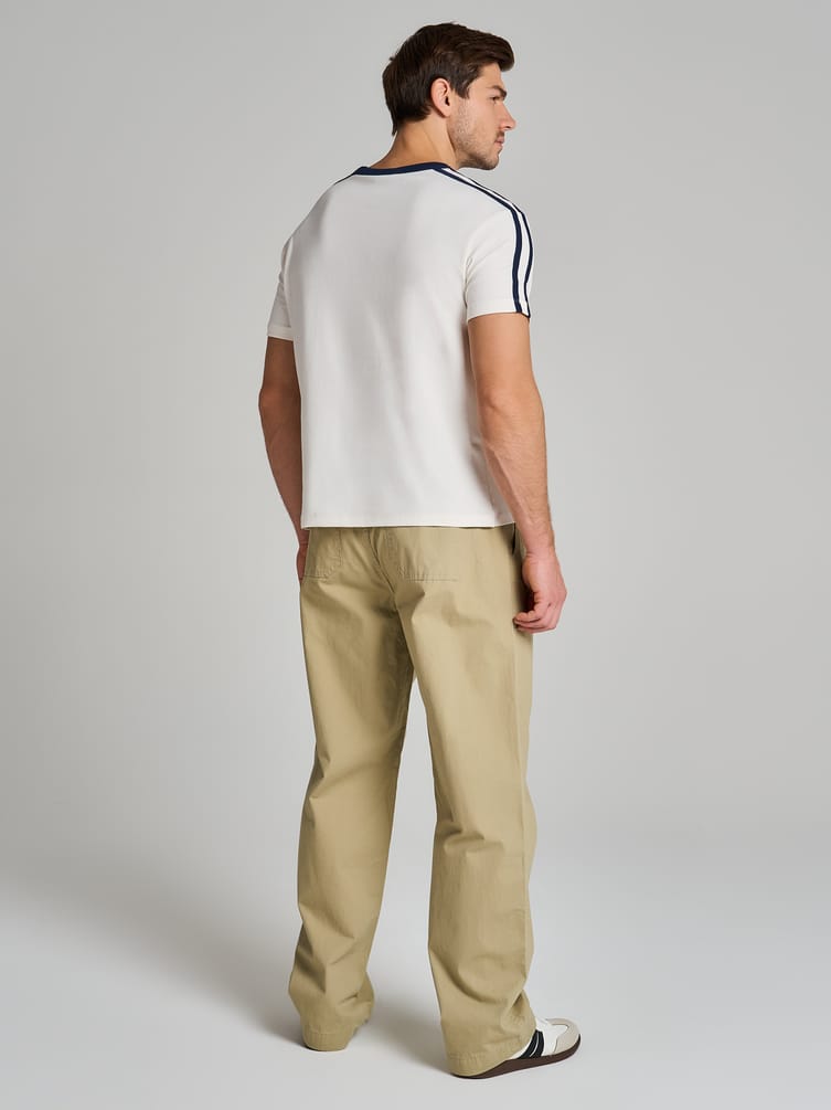 Футболка спортивная с лампасами