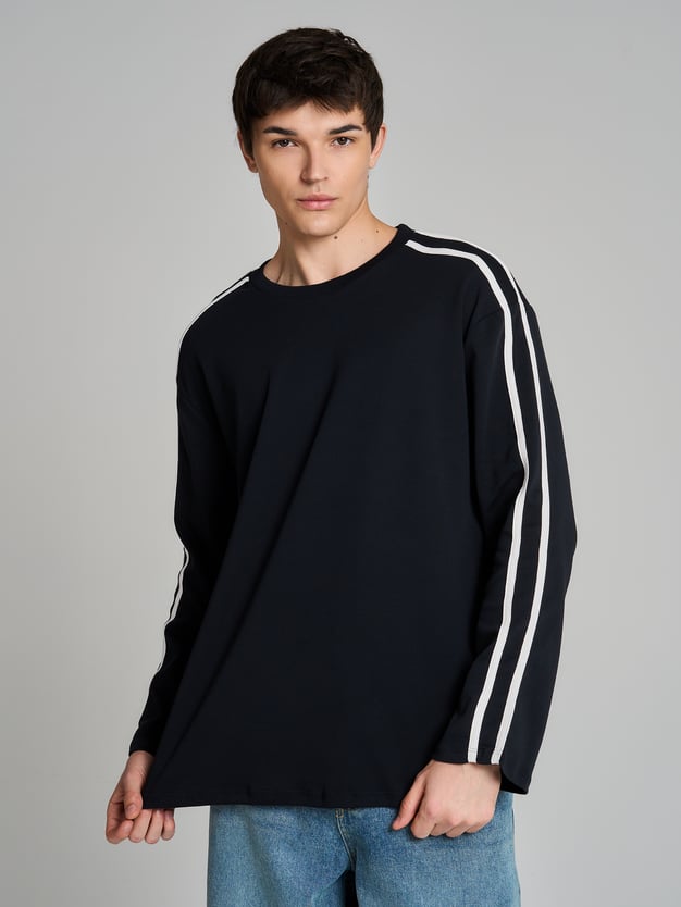 Лонгслив спортивный с лампасами