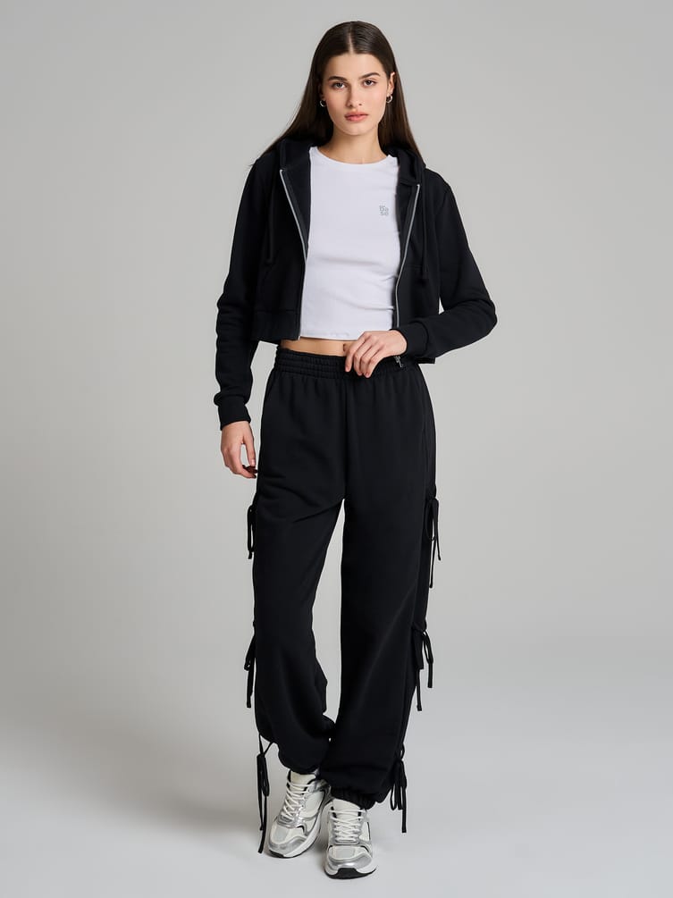 Брюки джоггеры с завязками по бокам