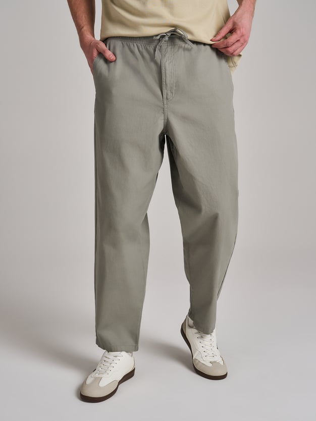 Брюки повседневные зауженные на резинке