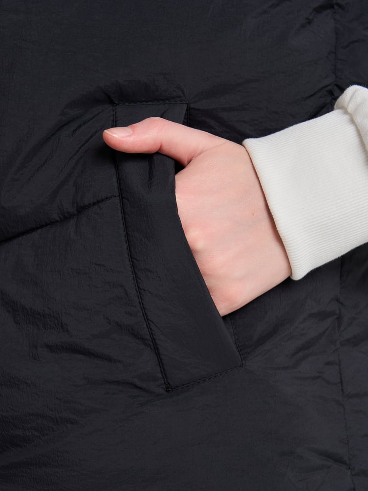 Жилет демисезонный на синтепоне