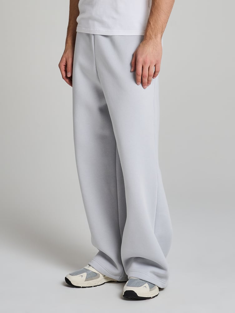 Теплые брюки оверсайз на резинке с начесом